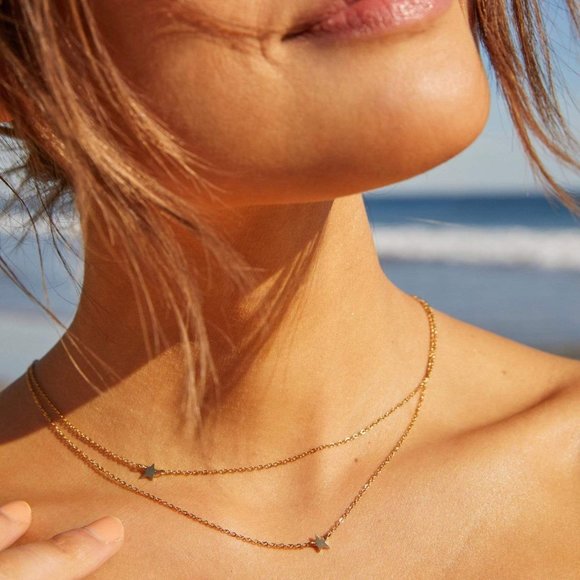 LAST ONE! Dainty Gold Star Layering Necklace NEW - Picture 7 of 7